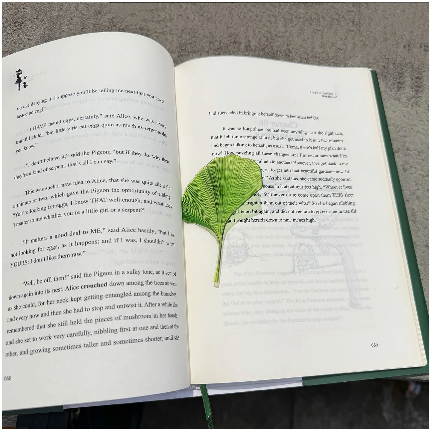 Cute Green Ginkgo Leaves Acrylic Bookmark Exquisite Sweet and Stylish Acrylic Bookmark Translucent Student Reading Marker Card