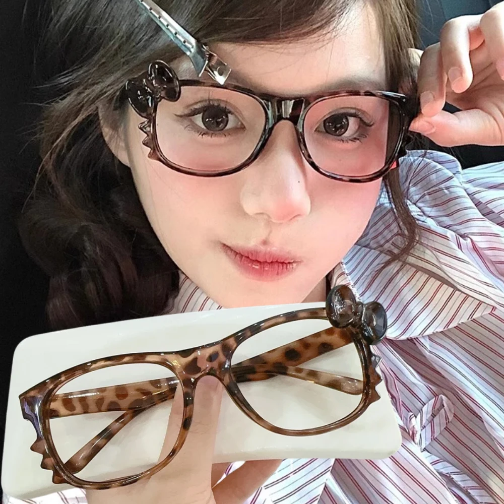 Y2K Leopard Print Eyeglass Frame Anime Leopard Print Eyeglass Frame Kawaii Retro Glasses Cartoon Cute Eyewear Decorative Toys