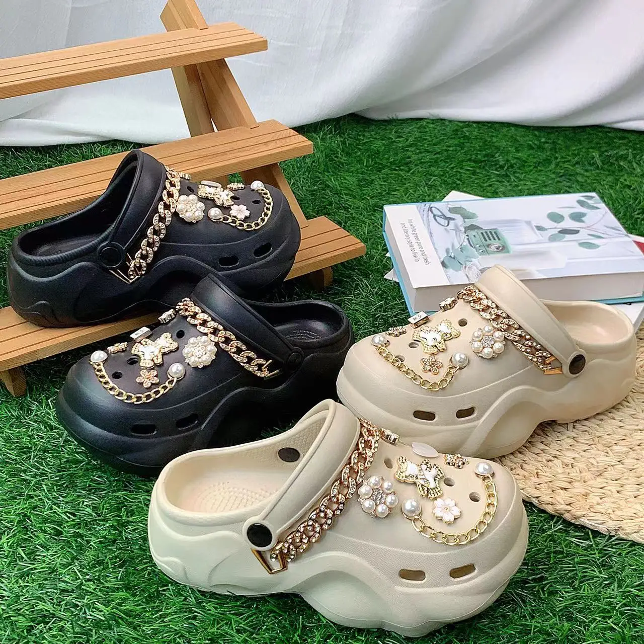 2025 New Model Cloud Heel High-Heeled Sandals for Women, Summer Outdoor Wear, Eva Material, Lightweight and Comfortable, Double White Bear Five-Leaf Flower Set, Thick-Soled Sandals