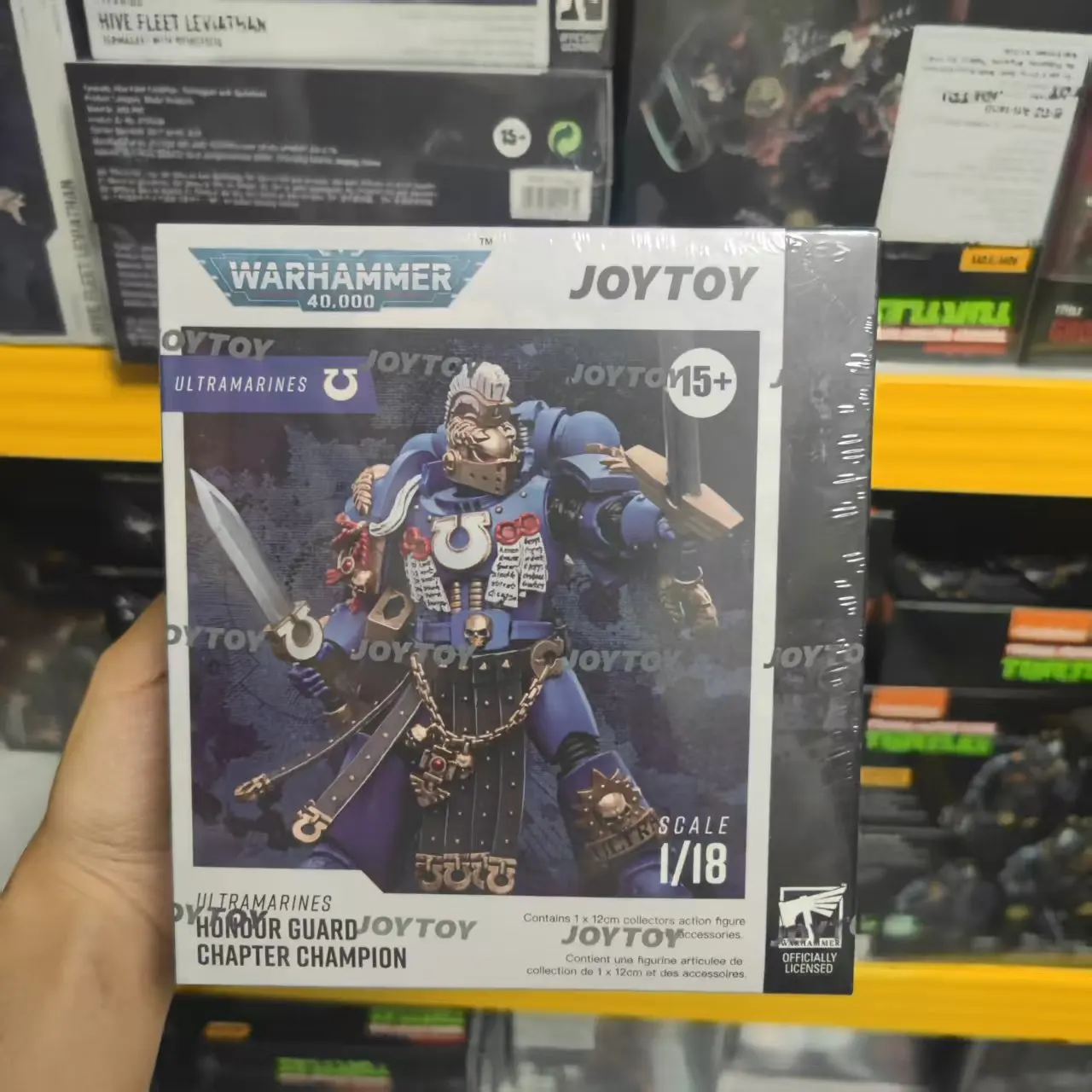 

【В наличии】 JOYTOY Warhammer 40K Ultramarines Honor Guard Chapter Champion 1/18 ActionToys