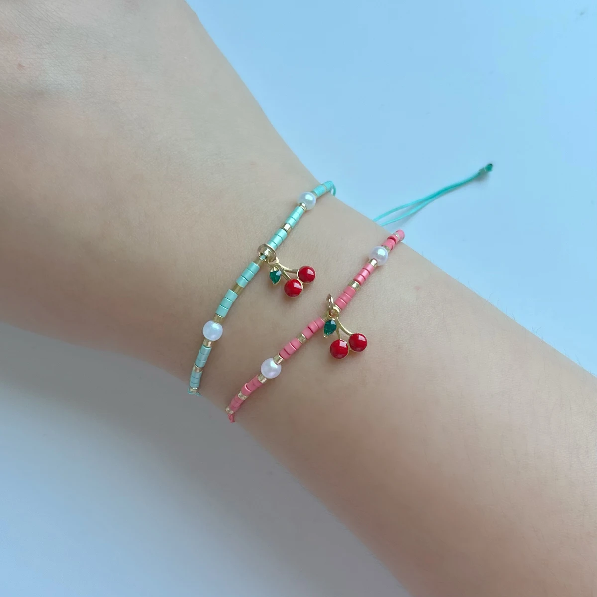 12 قطعة مجموعة أساور من خرز الأرز الملون أساور كرز الفاكهة الصيفية مع مجوهرات اللؤلؤ هدية لسوار الصديق
