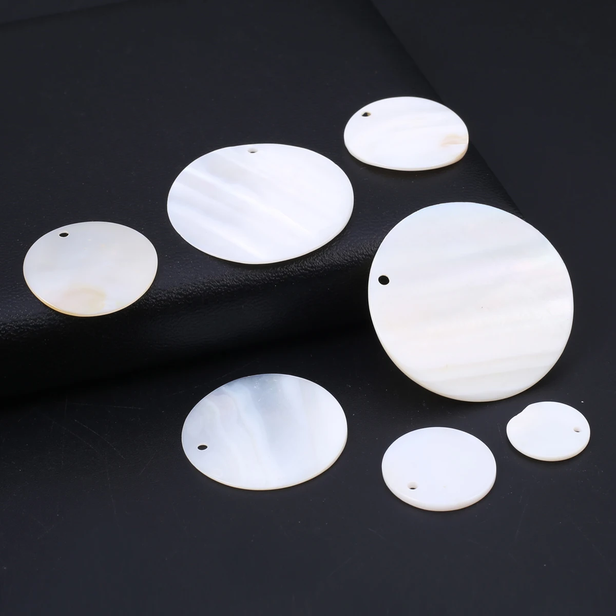 20pcs/lot Natural Mother of Shell Beads Round Natural Shell Loose Beaded for Making DIY Jewelry Earring Necklace Accessories