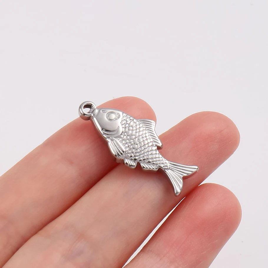 6 Stück stahlfarbene Meerestier-Anhänger, Fisch- und Muschel-Charms aus Edelstahl für die Schmuckherstellung, Schlüsselanhänger-Material – Detail 2