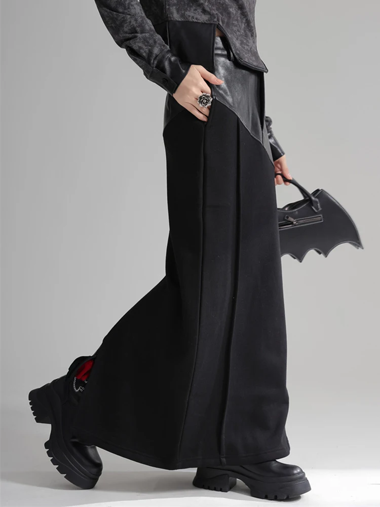 [EAM] High Waist Black Pu Leather Spliced Long Back Slit Elegant Half-body Skirt Women Fashion New Spring Autumn 2025 1DH3993