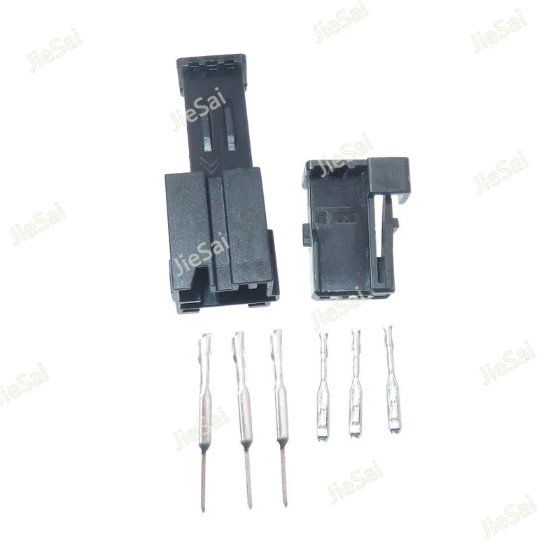 3 Pin 953698-1 953697-1 Auto Cable Harness Plug With Terminal 0.7 Series Male Female Docking Unsealed Connector