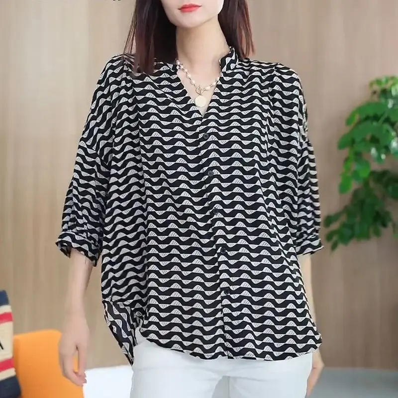 2023 Casual V-Neck Single-breasted Shirt Spring Summer 3/4 Sleeve Commute Loose Women\'s Clothing Vintage Wave Cut Printed Blouse