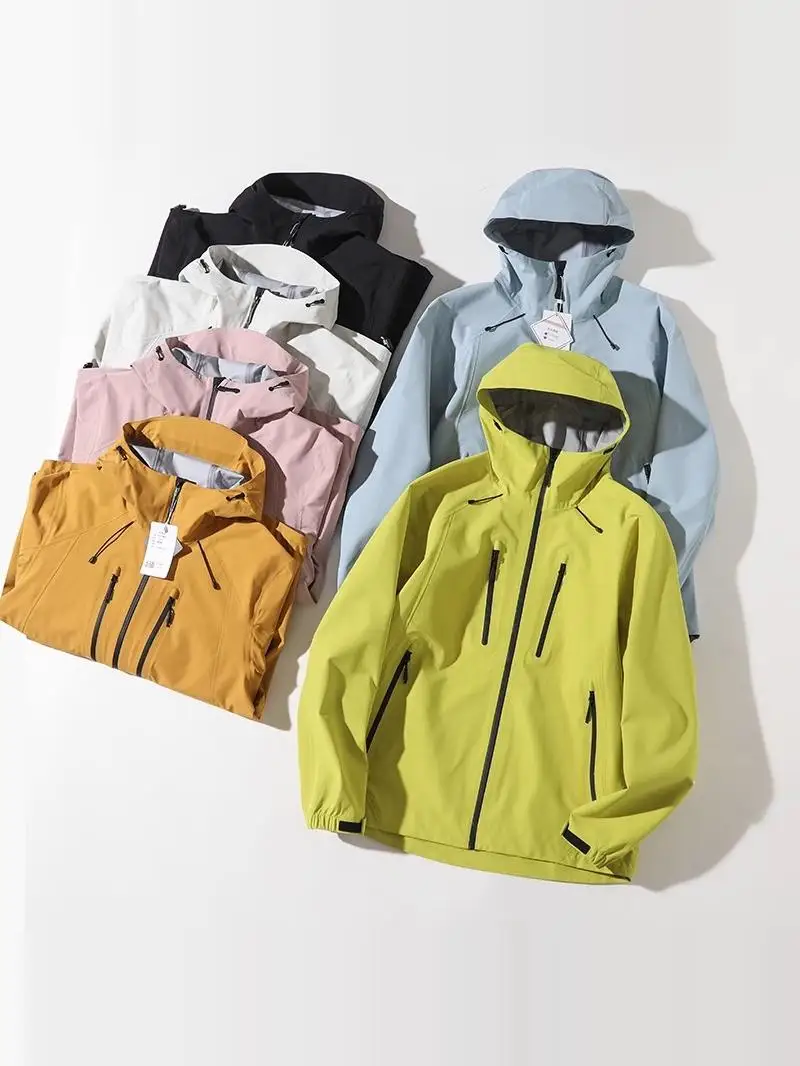 

Молодежная уличная куртка-хардшелл с полной проклейкой швов, ветрозащитная, водонепроницаемая, весенне-осенняя, парная, из полиэфирного волокна, на молнии...