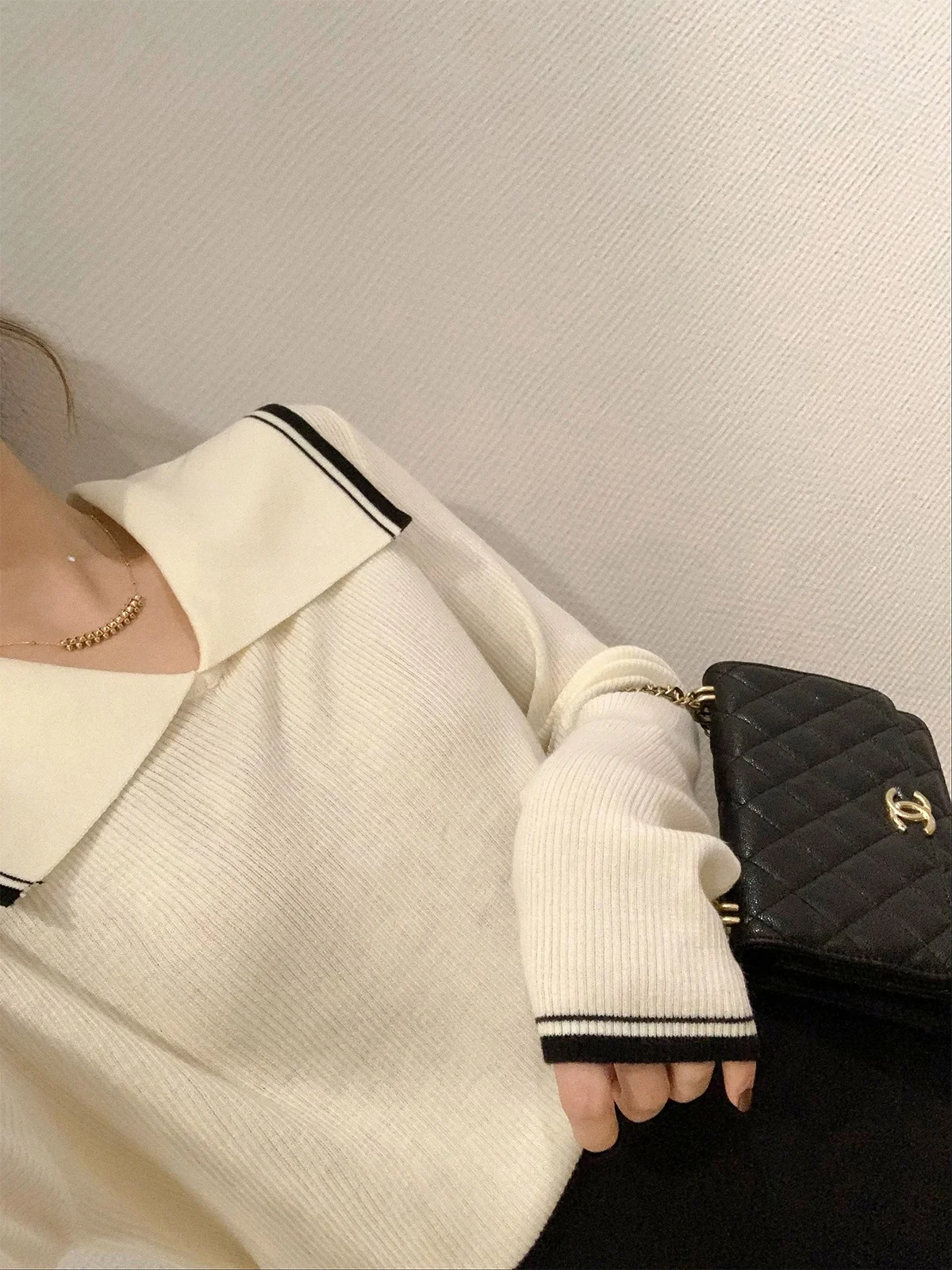 

Love Devil Fish Color Block Long Sleeve Woolen Knitted Shirt Women's Spring New Style Slimming Versatile Top Simple Style