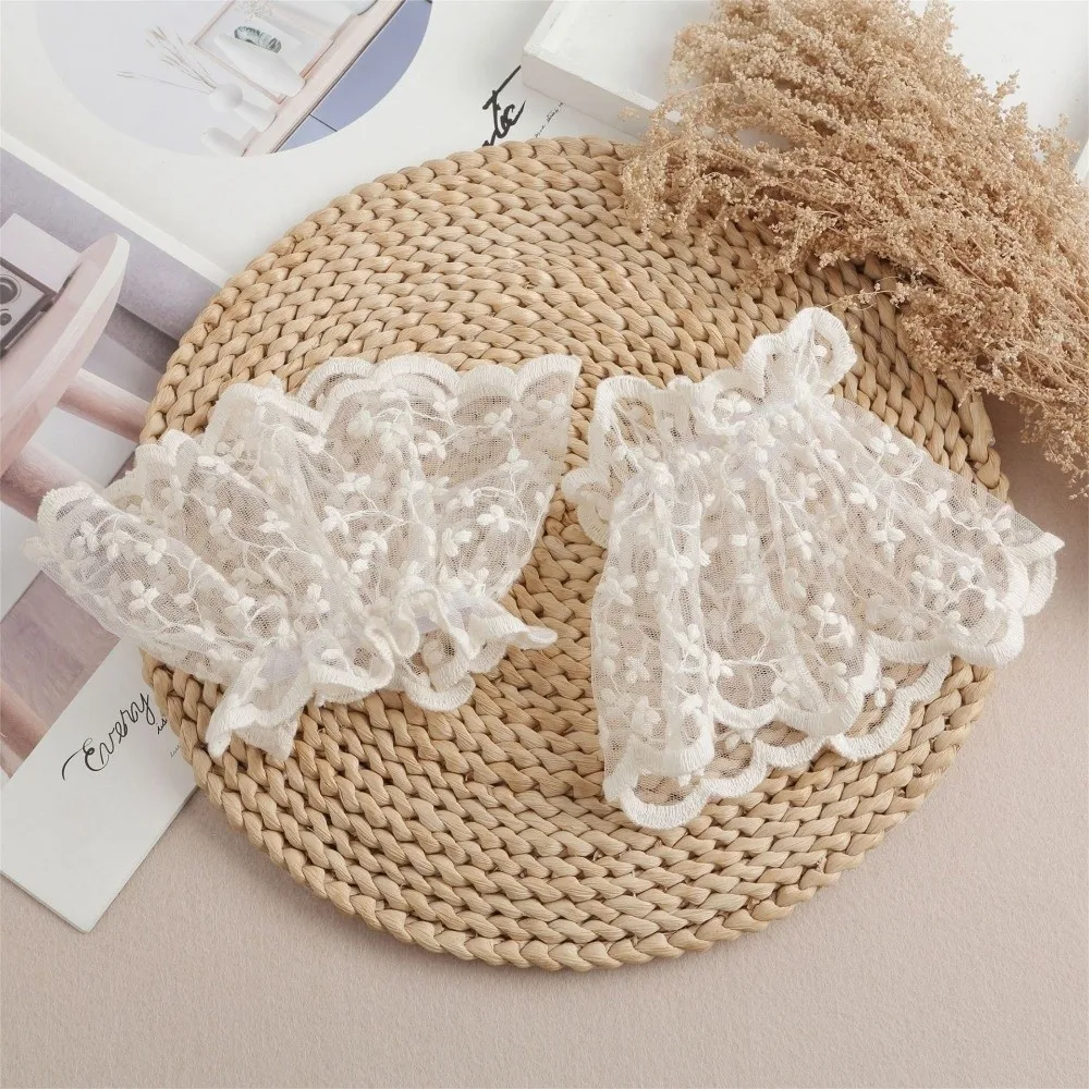 Elegant Detachable Lace Fake Collar Floral Embroidery Transparent Faux Sleeves Hollow Pattern Sleeves Cuffs Set Women