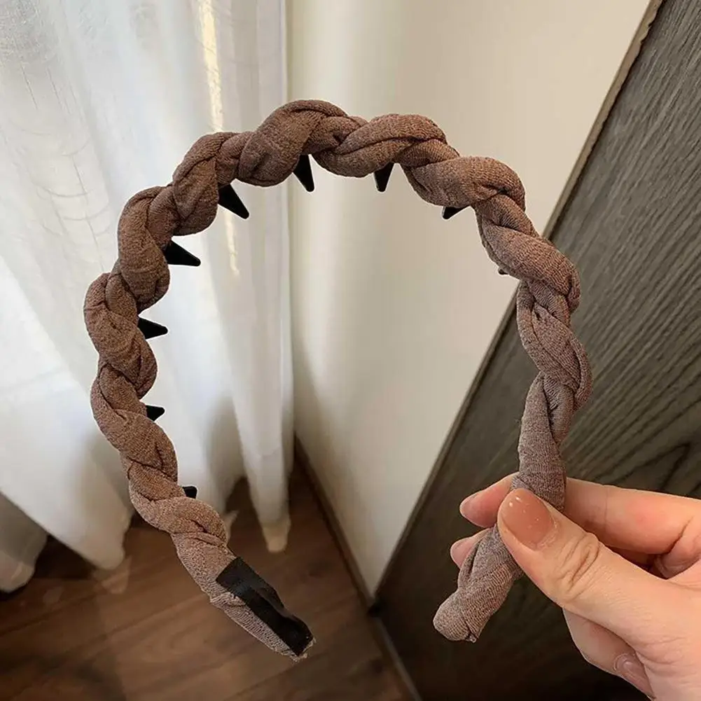 

Women Hair Hoop Twist Design Anti-slip Teeth Elastic Headband Lightweight Comfortable Cloth Headband Hair Accessories 헤드밴드