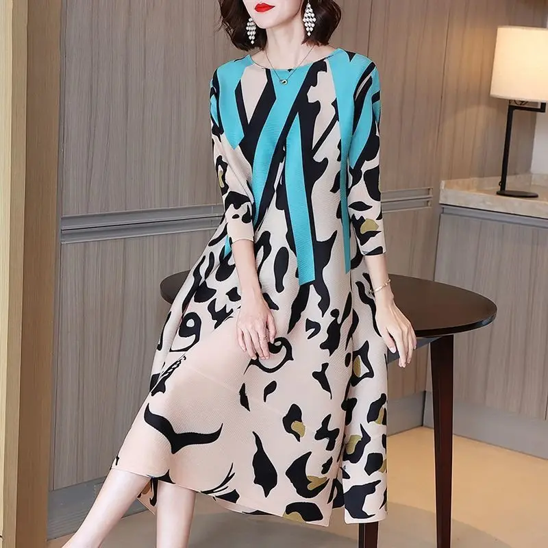 

Pleated Dress 2023 Autumn New Simple Color Block Print Dress Long Sleeve Large birthday dress for women LOOSE