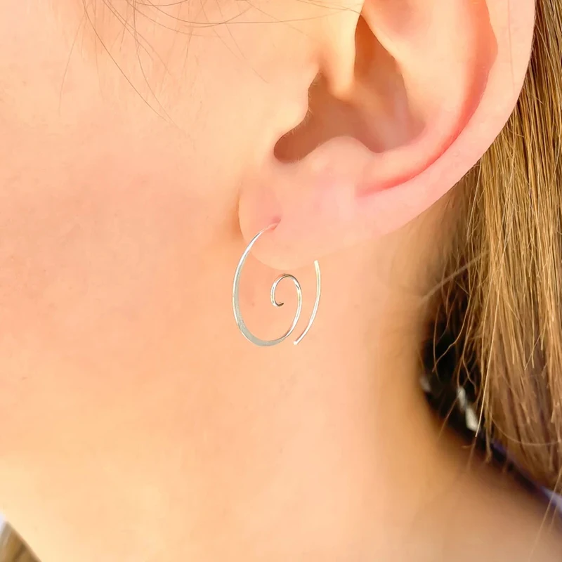 ISUEVA Gold Color Smooth Hoop Earrings for Women Classic Minimalism Rotate Piercing Earrings 2024 Fashion Jewelry Wholesale