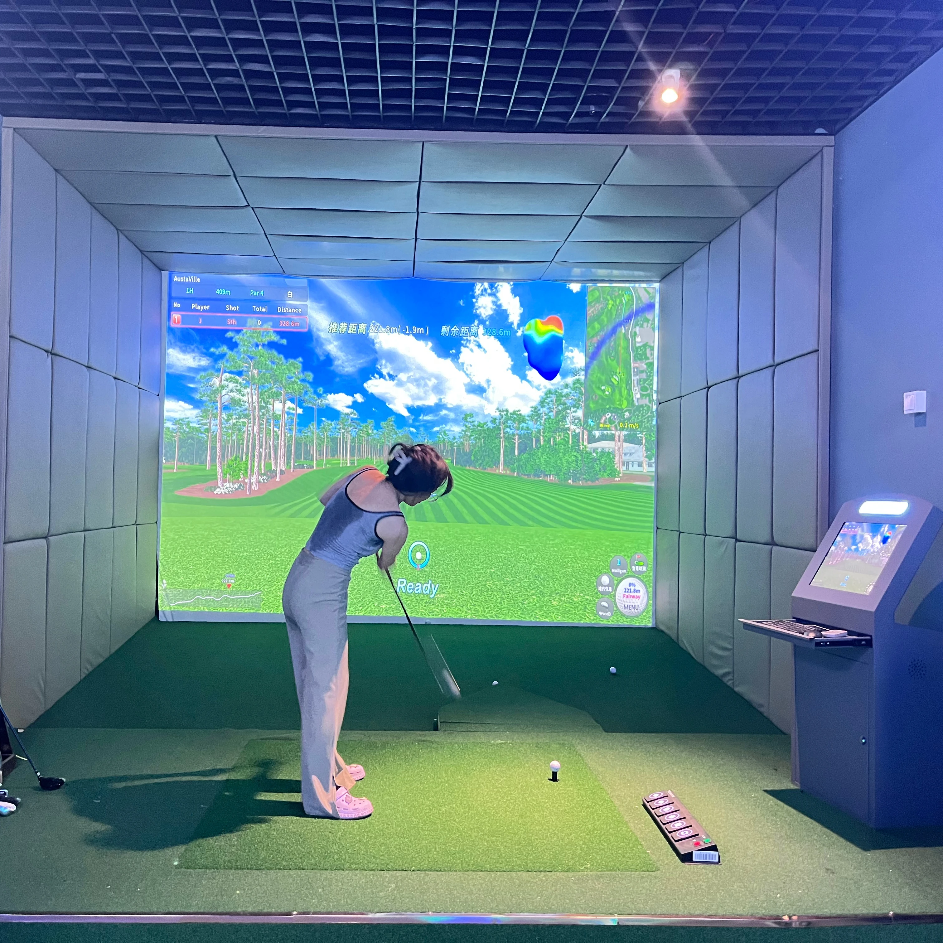Simulateur de golf en salle, système de simulateur de golf VR, machine de jeu de réalité virtuelle, golf et simulateur en vente