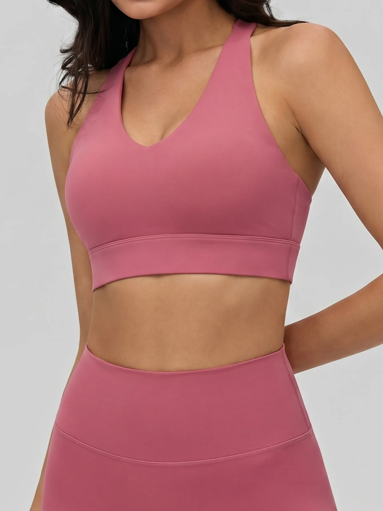 Women Y Back Sports Bra Stylish Back Detail Elastic Hem Comfortable Yoga Crop Top