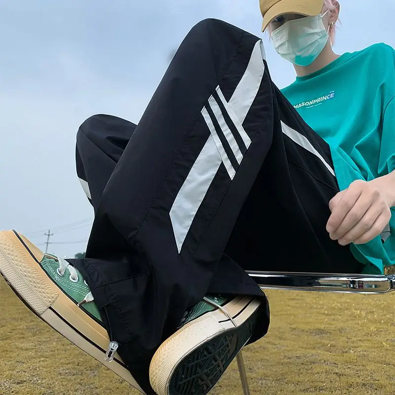 

Extra Large 300 Pou Hong Kong Sle High Street Stripe Splicing Sports Casual Pants Men Trendy Loose Straight Leg Pants