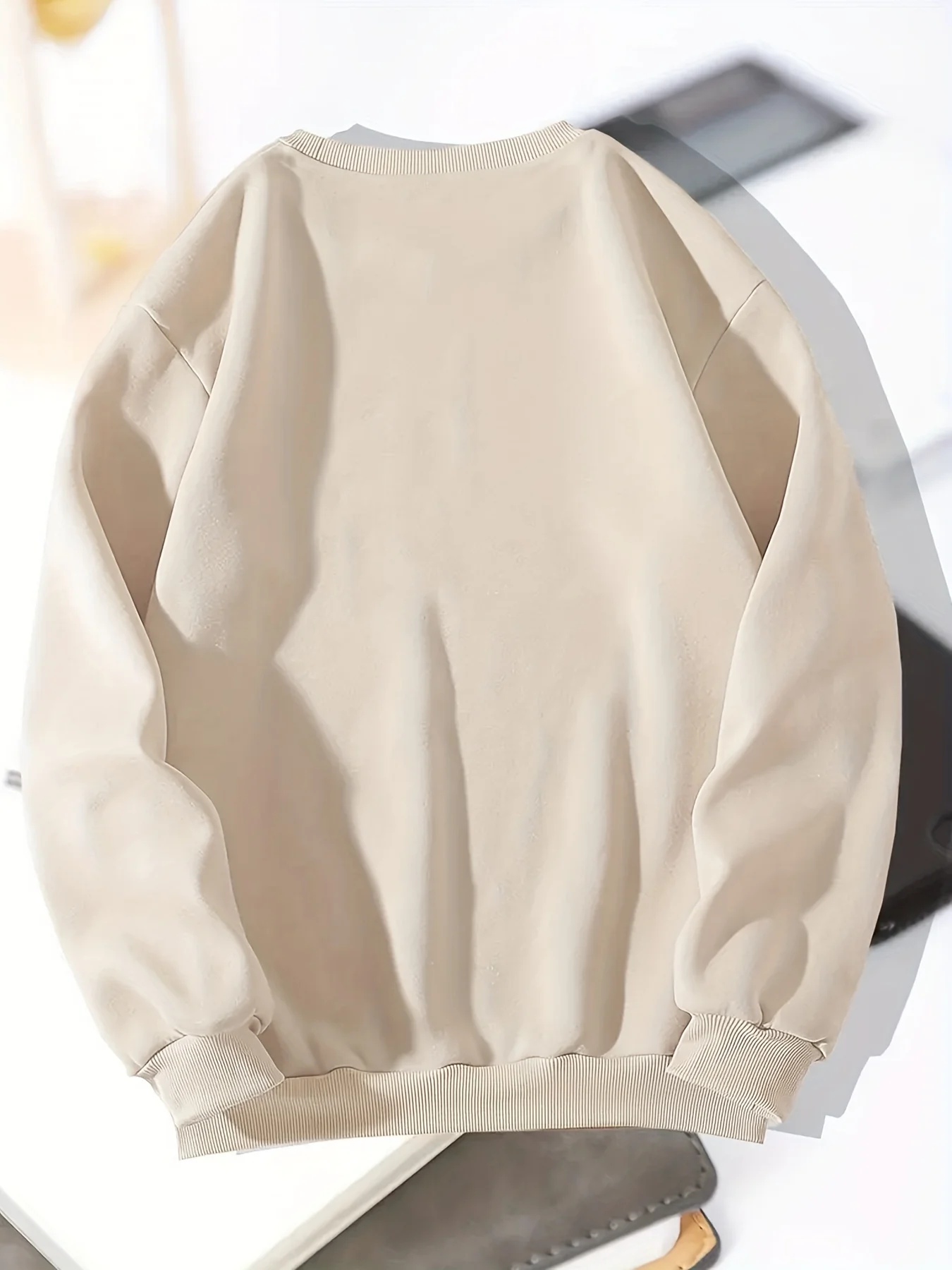 Men's autumn and winter fashionable casual loose Los Angeles letter graphic printed long sleeved round neck sweatshirt