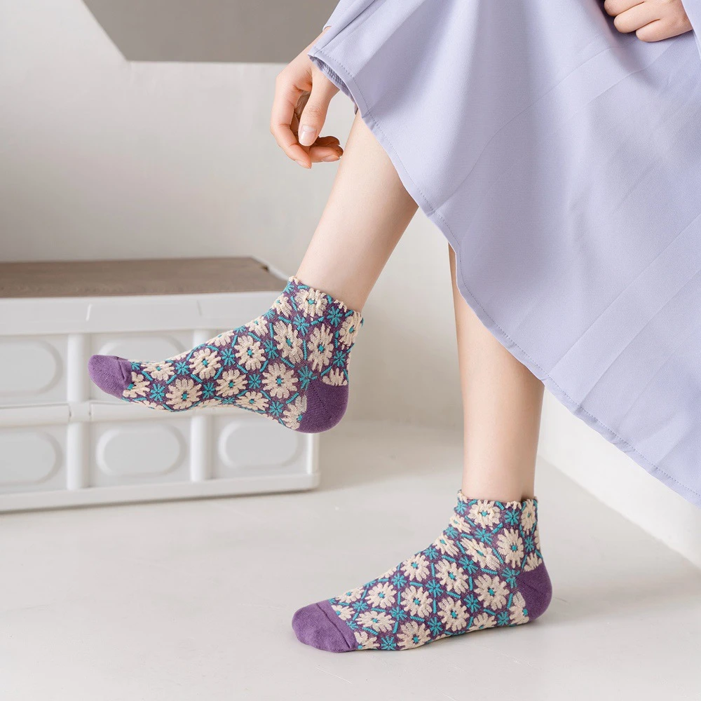 Stylish New Chic Classical Mori Girl's Lolita Palace Jacquard Embossed Socks for Women with Ethnic Flowers Dropshipping