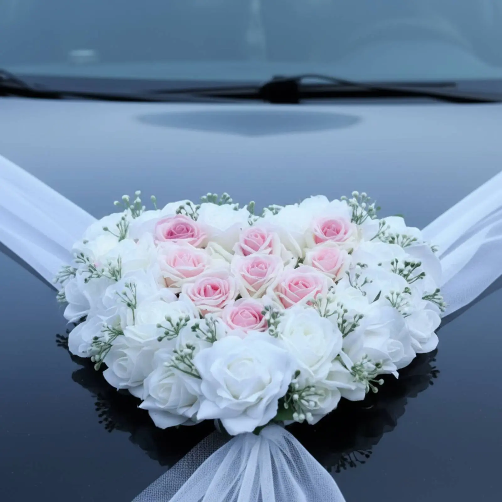 Image of Hochwertiges Kunstblumen-Set für Hochzeitsautos, herzförmige Autoblumen-Dekoration, spurlos entfernbar, sicherer Saugnapfhalter