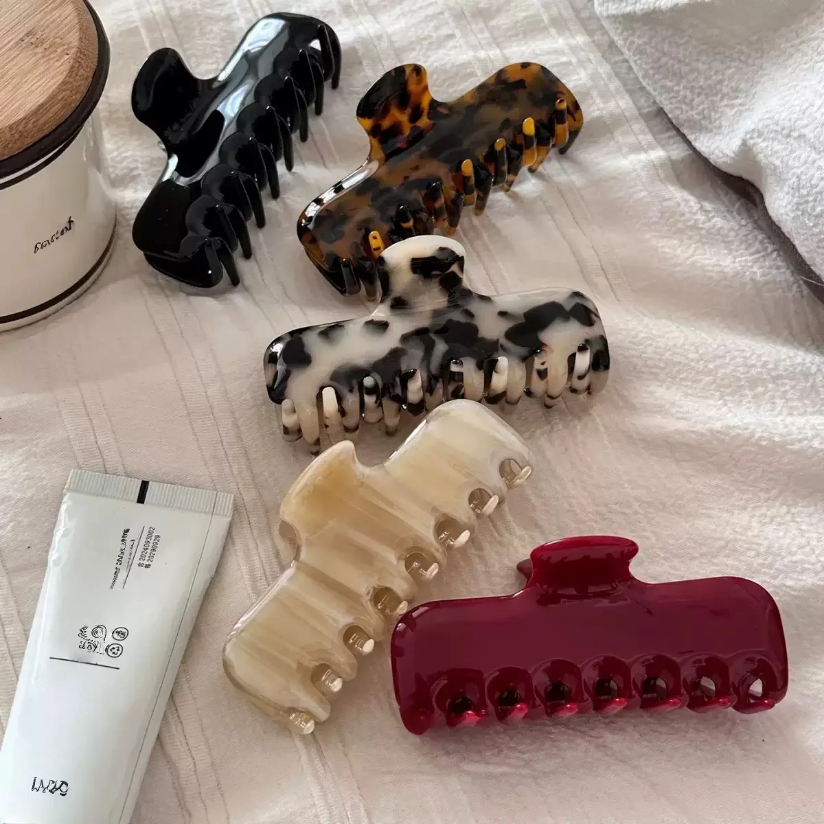 

Корейские красочные заколки для волос большого размера, красные черепаховые заколки для волос, аксессуары для волос для женщин и девочек, вечерние ювелирные изделия для путешествий, подарок