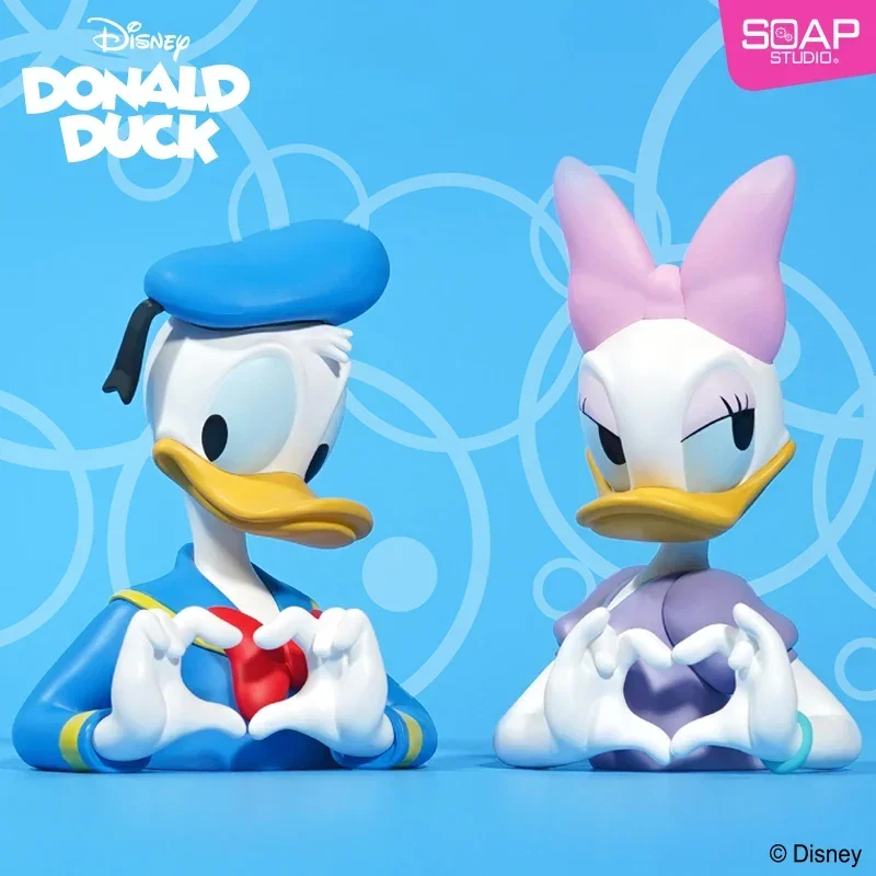 Disney Loves Donald Duck Daisy Mini Heart Half Bust Stylish Handwork Cartoon Models Fashiontable Decoration Maiden Birthday Gift