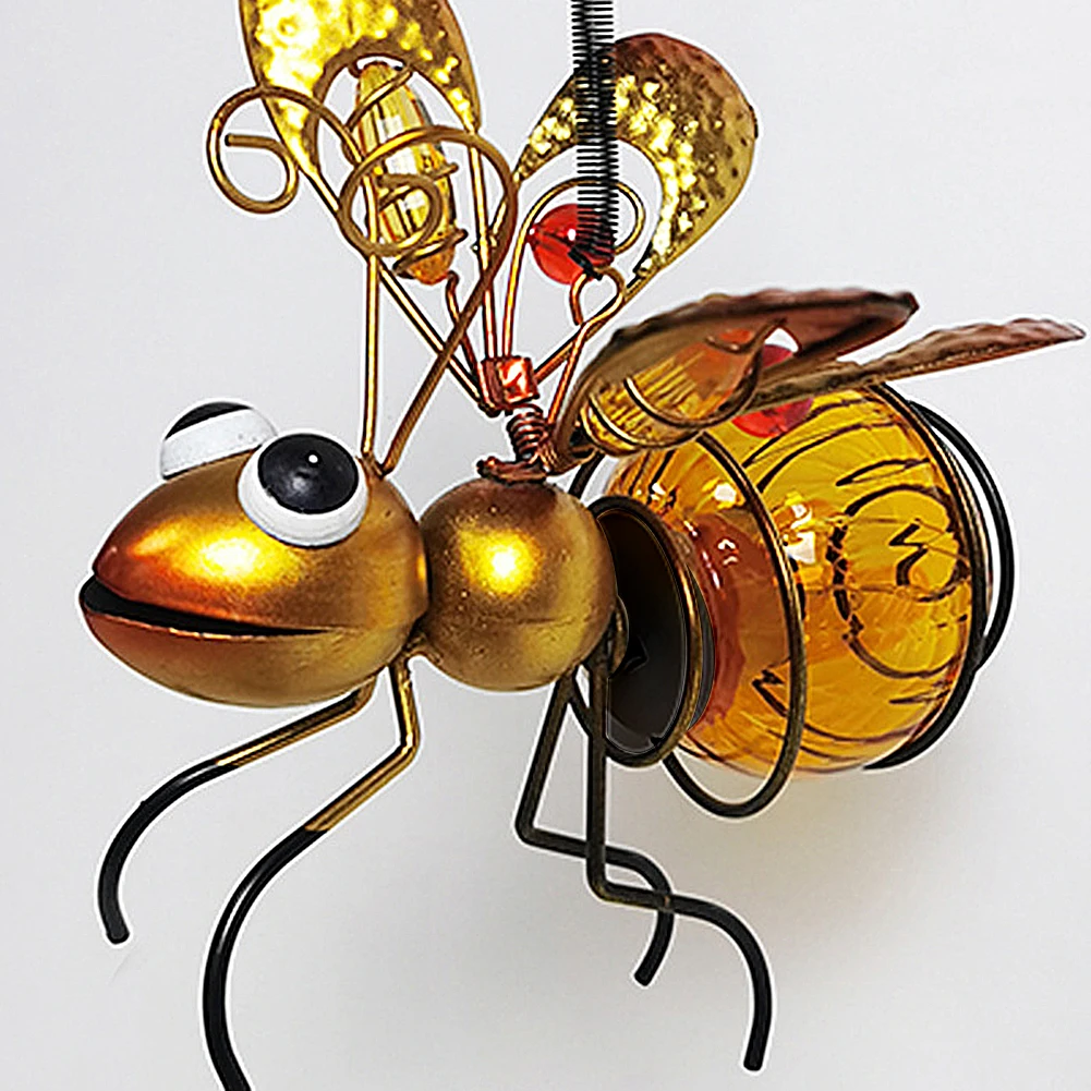Lampe solaire 3D en métal en forme d'abeille pour jardin, guirlande lumineuse féerique suspendue, lampe volante, ornement de jardin, décorations extérieures pour pelouse