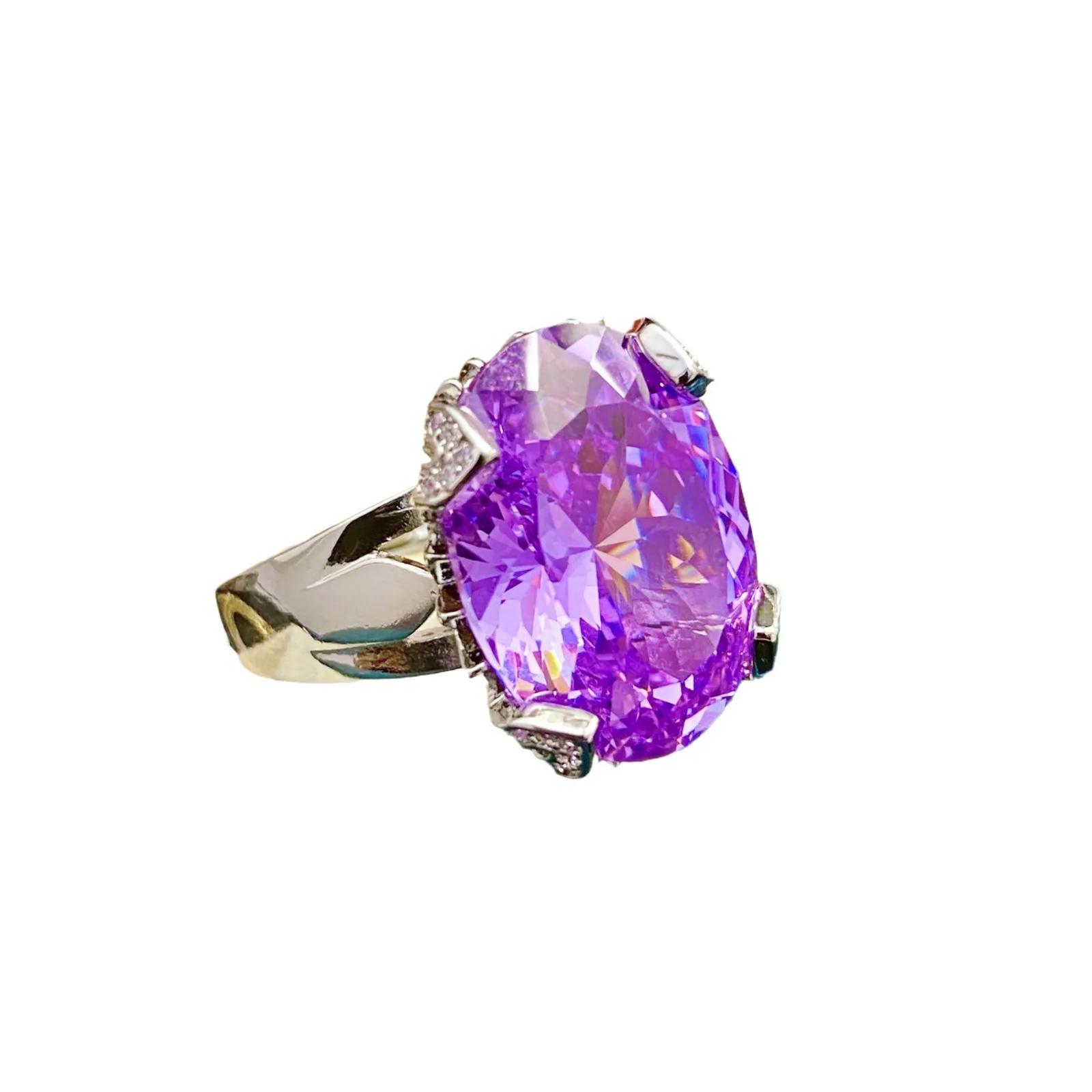 انفجار البث المباشر لمشاهير الإنترنت مليء بحلقة اللوتس الماسية البسيطة متعددة الاستخدامات من الليثيوم الأرجواني Hui عالية الكربون الماس p