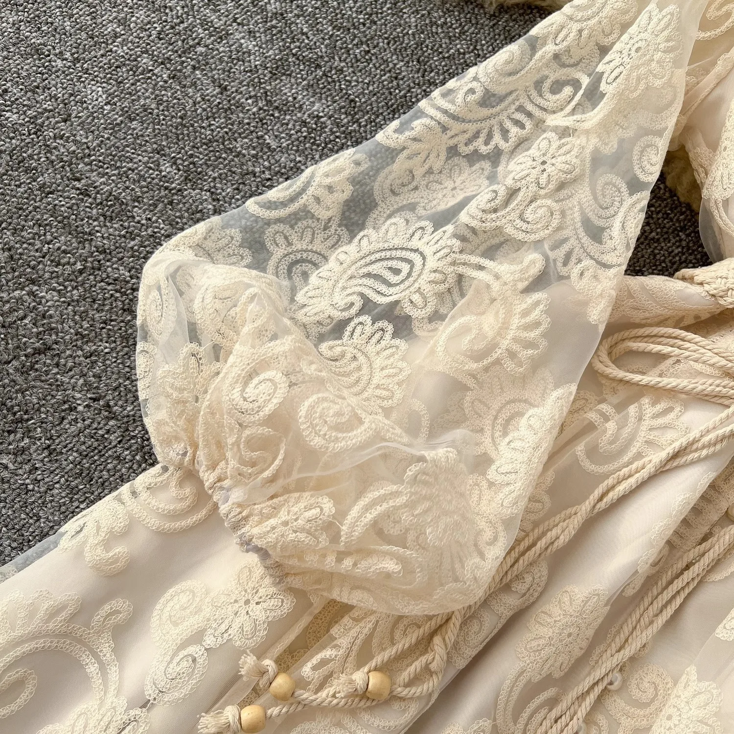 Sommer Runway Blume Spitze Bestickt Kleid Französisch Frauen Stehen Lanetern Hülse Elegante Schärpen Vintage Party Lange Robe Vestidos