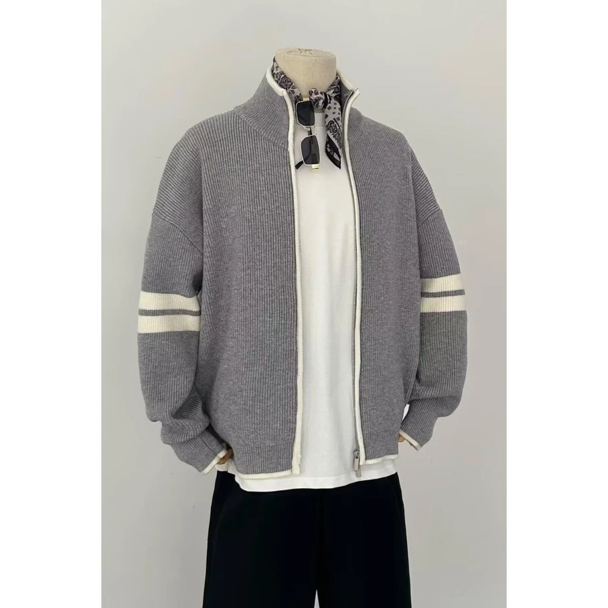 

Autumn Winter Men's Knitted Sweater Casual Stripe Stand Collar Cardigan Faionable Korean Sle Japanese Sle Leisure Pullover