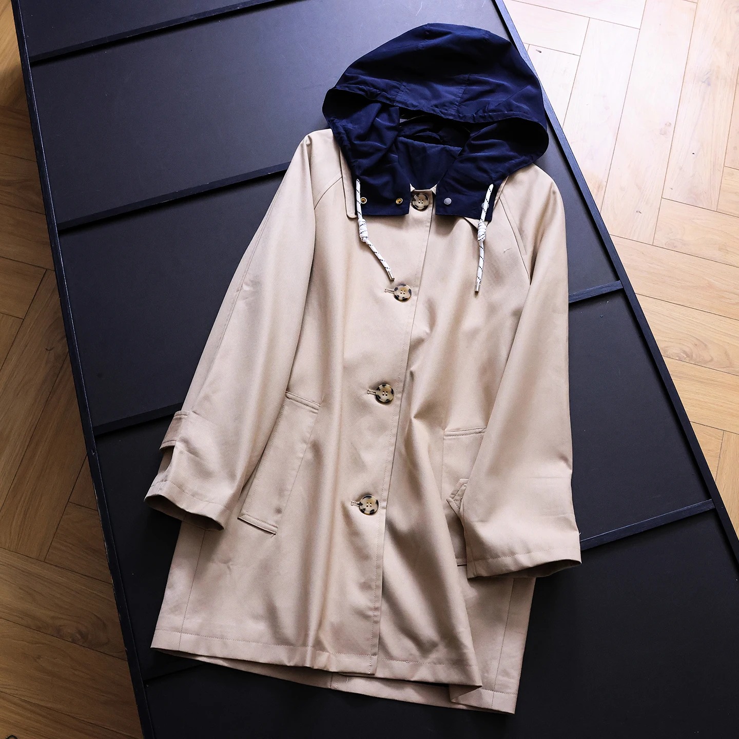 Casual Women's Trench Coat 2025 Autumn Trend Loose Detachable Hooded Jacket Female Single Breasted Mid-length Windbreaker