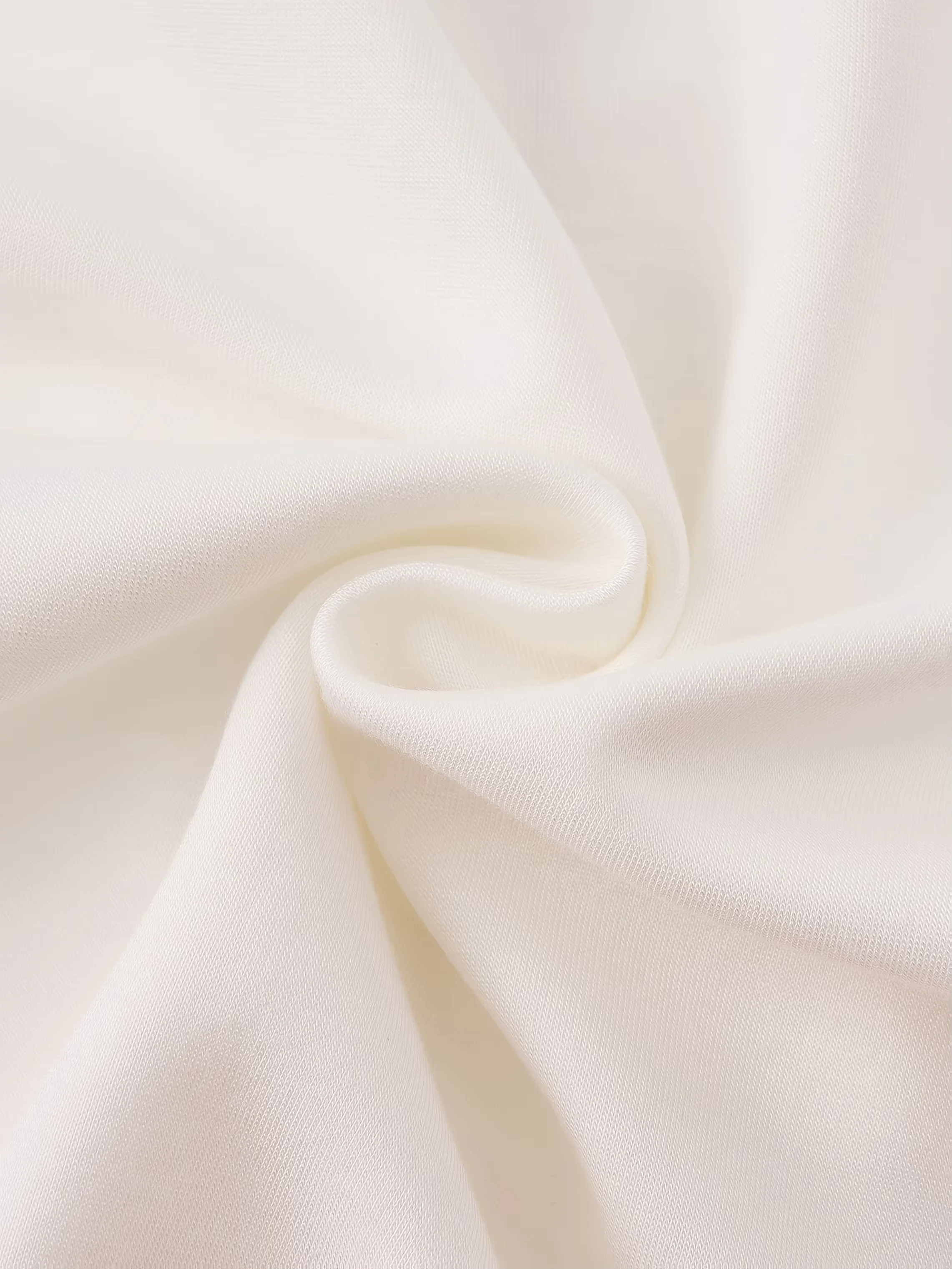 النسخة الكورية الجديدة لربيع 2025 سترة نسائية فريدة من نوعها ورفيعة المظهر وشديدة الخصر بلون سادة مع قلنسوة