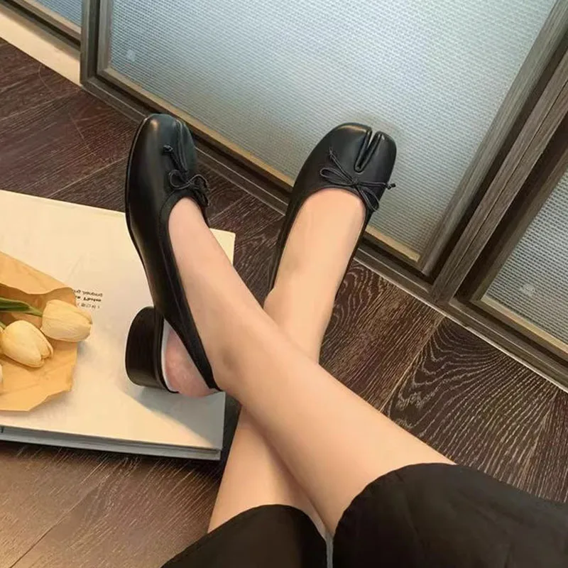2026 Spring Summer New Split Toe Women Shoes Retro Low Mid Heel Ballet Shoes Fashion Shallow Mouth Bow Design Dress Party Shoes image 3