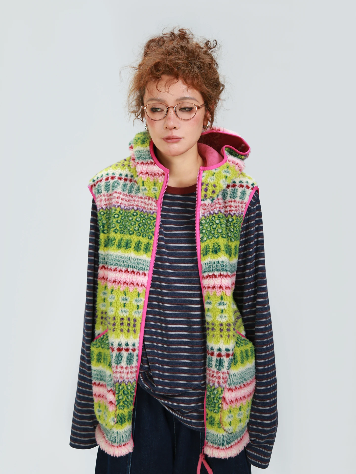 

Модный теплый жилет из искусственного меха с цветочным принтом, женский жилет из меха ягненка с капюшоном, экологически чистый полиэстер, верхняя одежда на молнии, Thiened