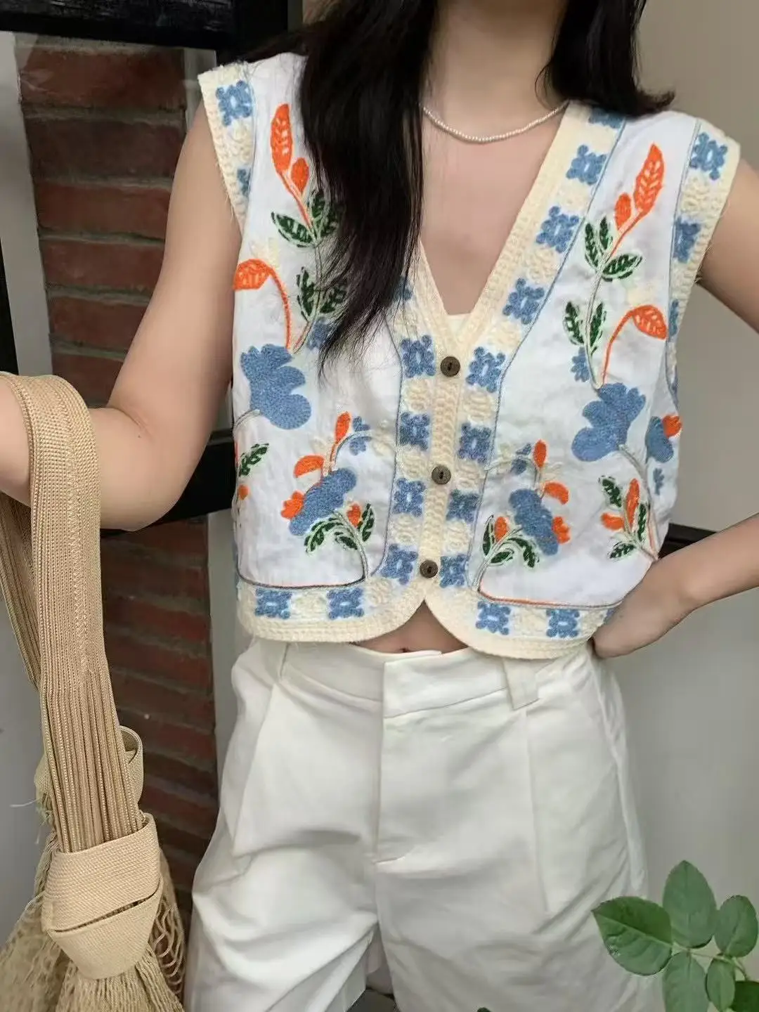 Bloemen geborduurd gehaakt vest voor dames getextureerd opengewerkt mouwloos vest met knopen zomer Boho Beach Festival Outfit