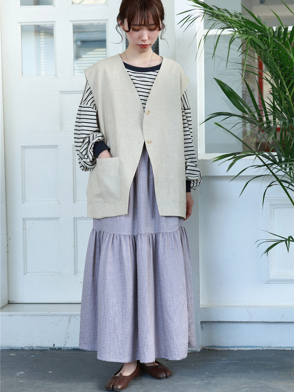 

Faionable Linen Loose Wide-ape Vest Early Autumn New Arrival Annuus Women's Jaet V-Ne Button Detail Commute Sle