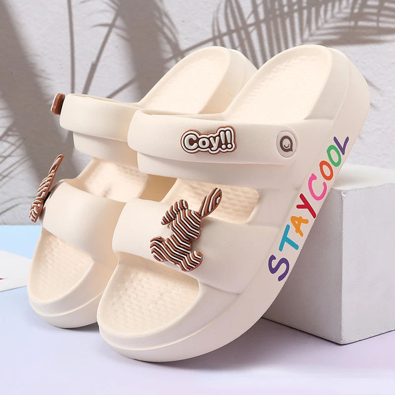 2023 fashionable, simple, soft-soled, lightweight, non-slip and breathable. Beach shoes, women shoes, slippers , garden shoes.