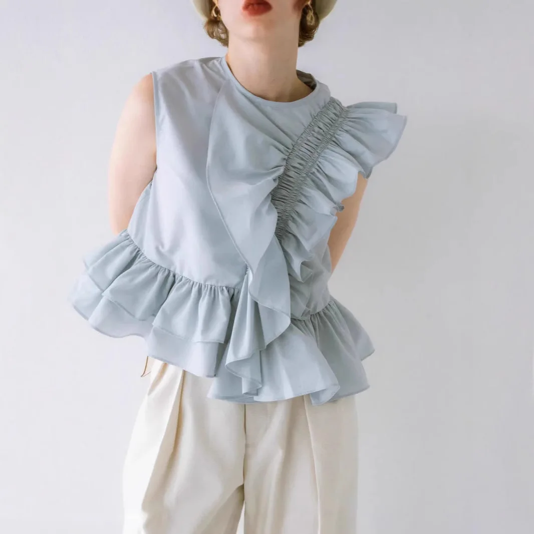 

Gagarich 2025 Summer New Japanese Niche Design Ruffled Edge Sleeveless Shirt Fashion Versatile Slimming Temperament Top