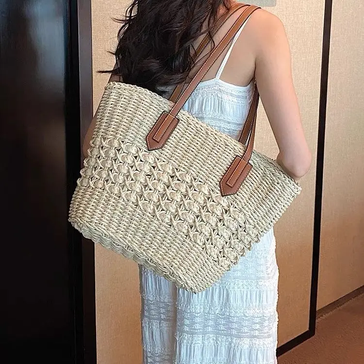 Fashionable Straw Woven Shoulder Bag with Large Capacity and Niche Design Women's Woven Tote Bag Casual Vegetable Basket Handbag