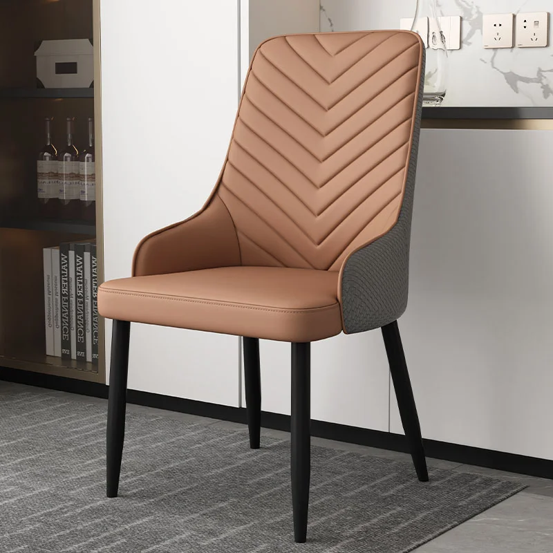 P13Italian الجلود الفن المنزل الحد الأدنى كرسي طعام فاخر الإنترنت المشاهير الحديثة بسيطة طاولة طعام التفاوض الإيطالية تشا