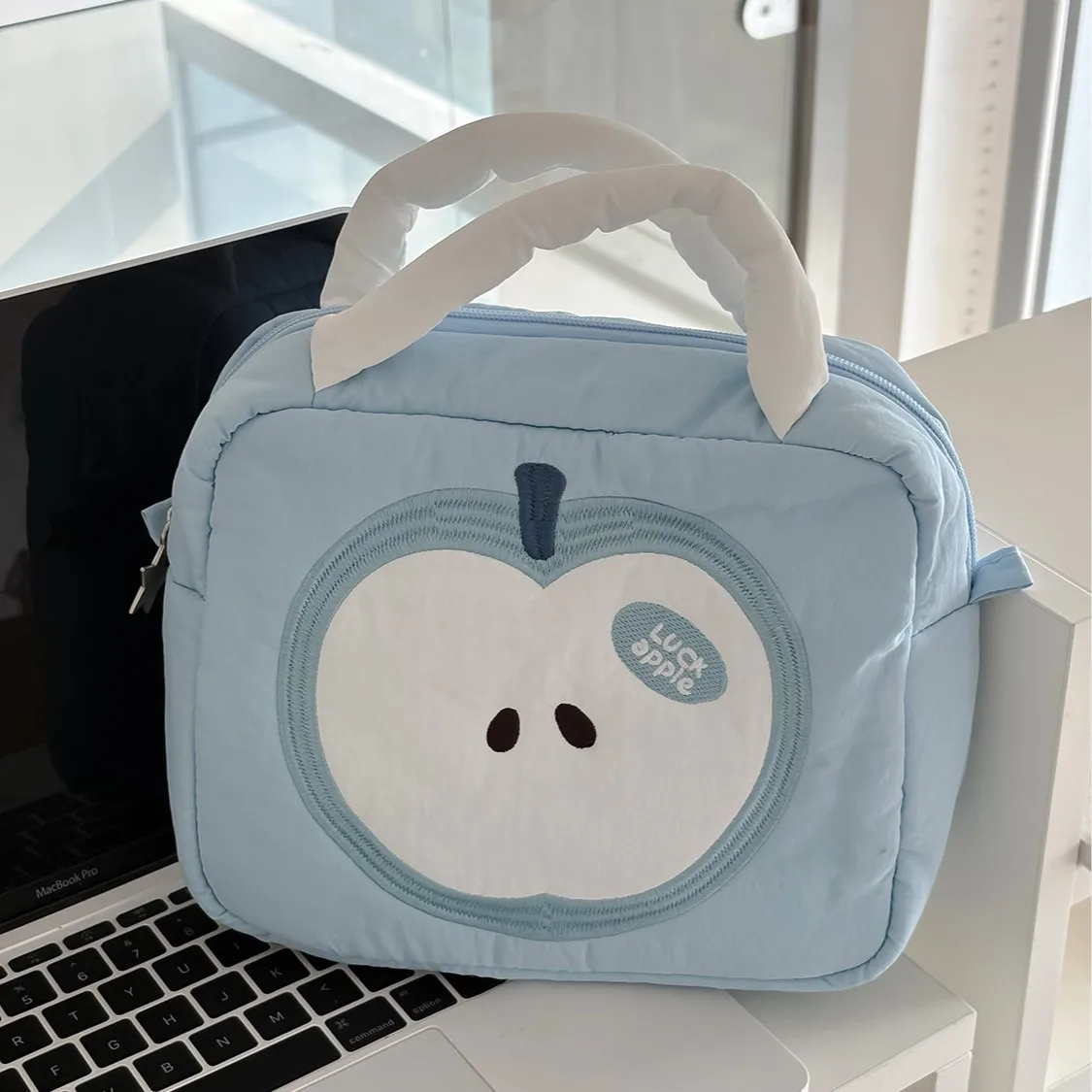 Apple Pattern Handheld Makeup Bag Large Capacity Portable Travel Camera Bag Multilayer Cosmetic Wash Storage Organizer for Women