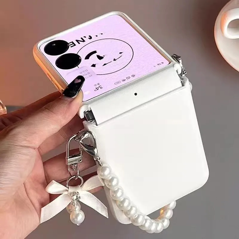 Korean Crossbody Lanyard Strap Retro White Bow Pendant Pearl Bracelet Phone Case for Galaxy Z Flip 6 Z Flip5 Shockproof Cover