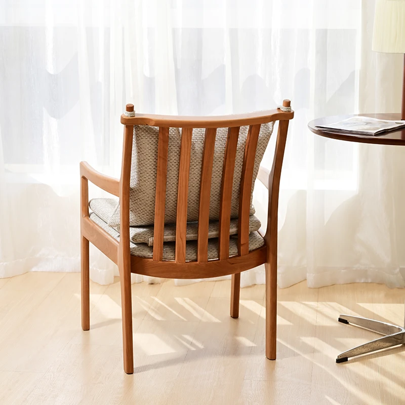 كرسي طعام من الخشب الصلب بتصميم جديد لعام 2025 مع مساند للذراعين للمنزل والمطعم والمقهى والدراسة والأثاث الحديث
