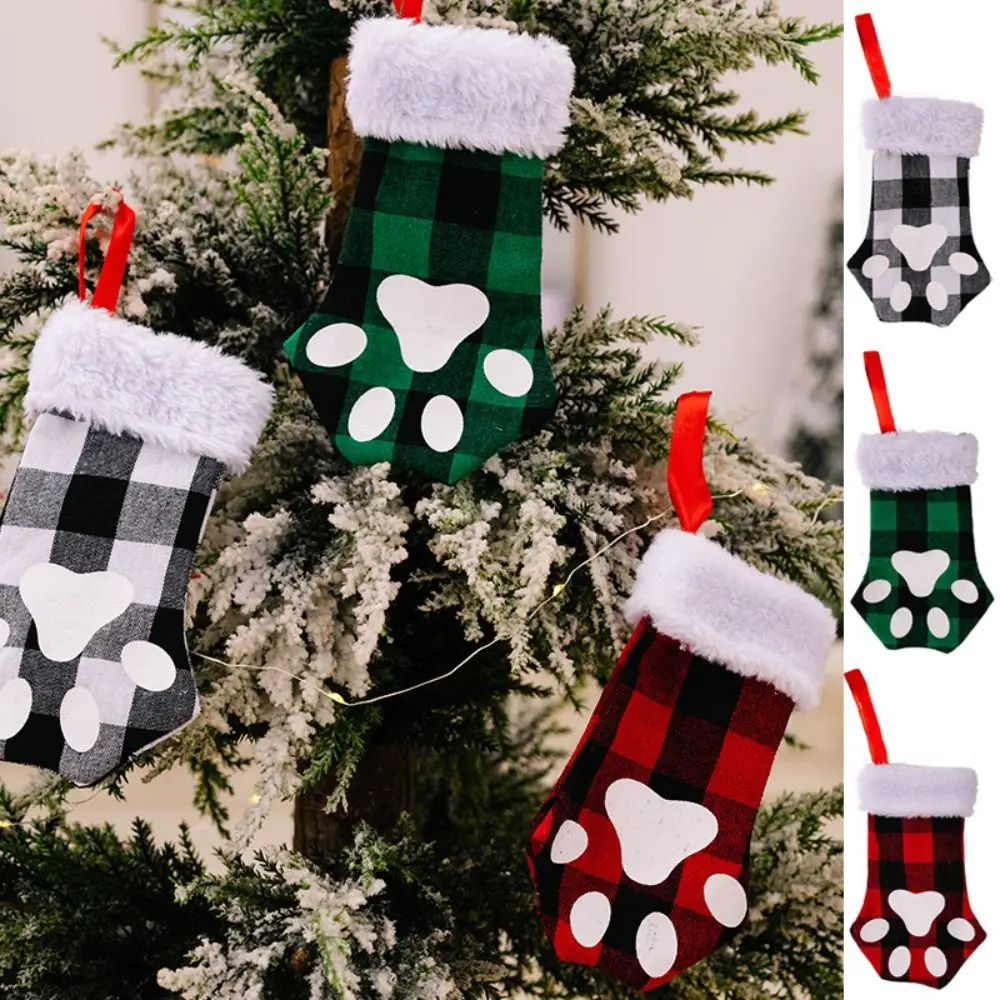 

Creative Non-woven Fabric Dog Claw Socks Black Red Christmas Storage Sock Decorative Hanging Christmas Tree Pendant Holiday