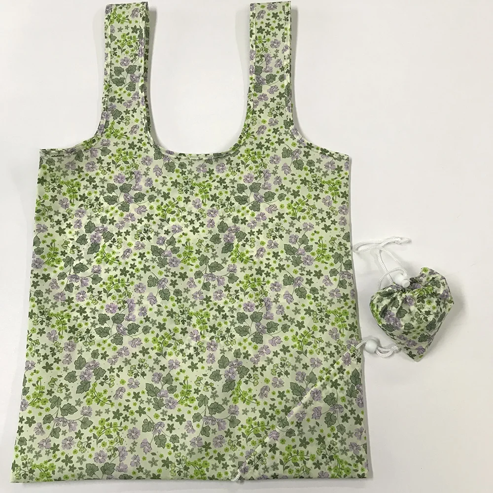 Exquisite Stylish Full Page Pattern Foldable Strawberry Bag Wholesale Lightweight Recycled T-shirt Bag Trendy Vest Style Handbag