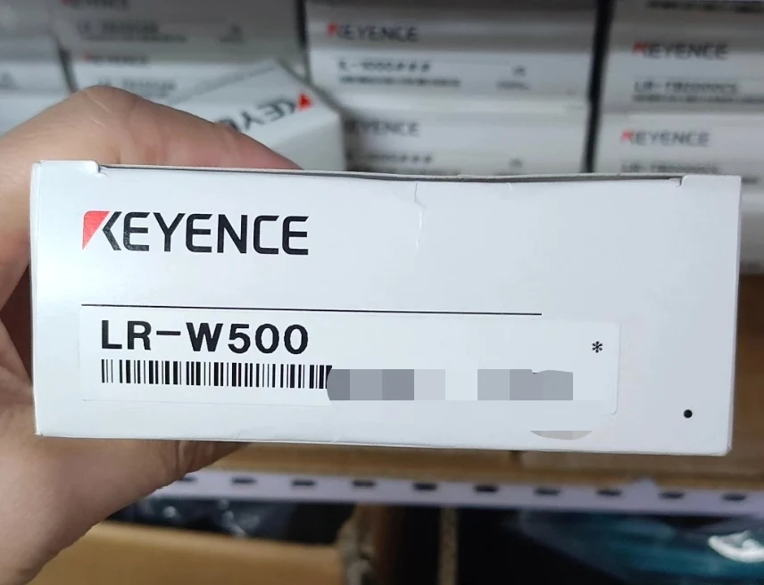 Лазерный датчик KEYENCE LR-W500