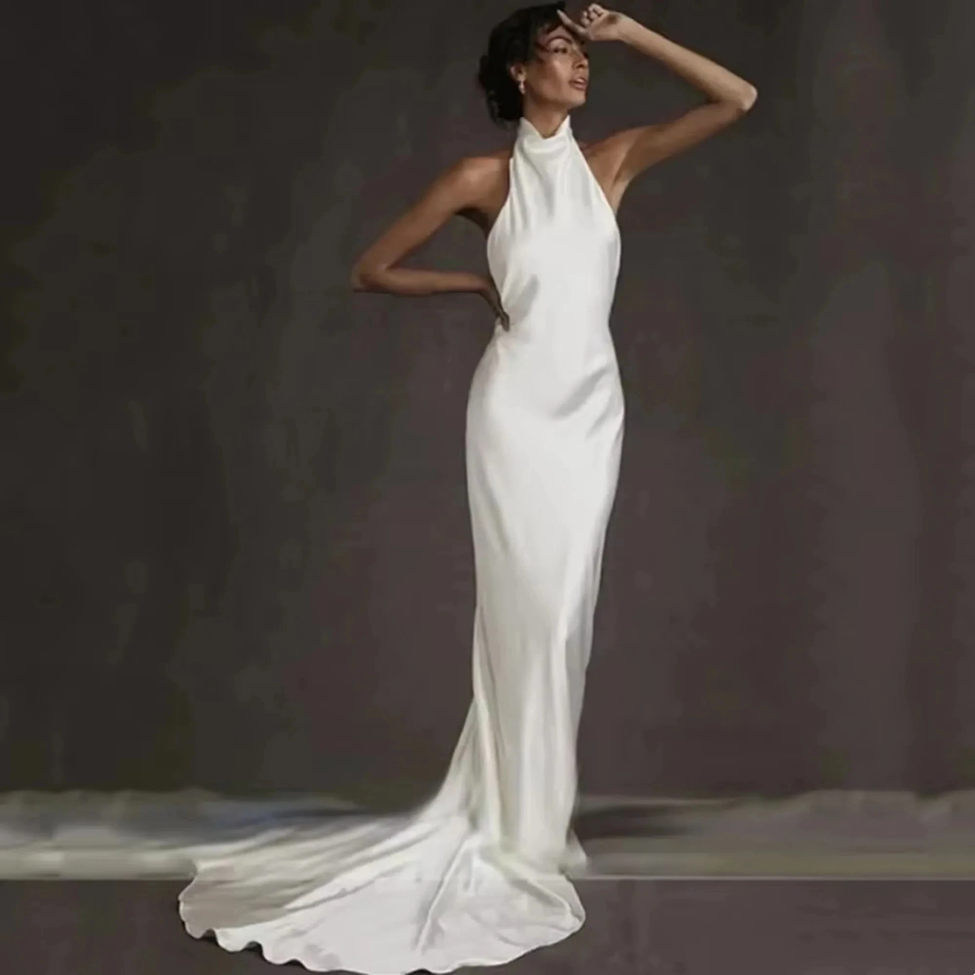 

2025 Simple Mermaid Wedding Dress Sexy Backless Halter Sleeveless Sweep Train Silk Satin Bride Bridal Gowns Vestidos De Noiva