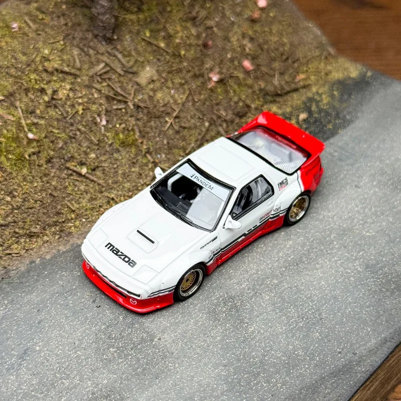 INNO 1/64 RX7 FC3S TMCS Singapore 2025 Event Edition модель