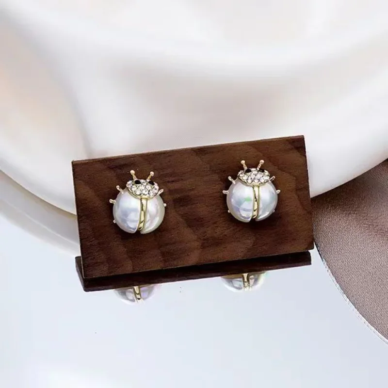 Fashion Ladybug Lucky Earrings for Women Advanced Insect Design Cute Jewelry Girls Gifts