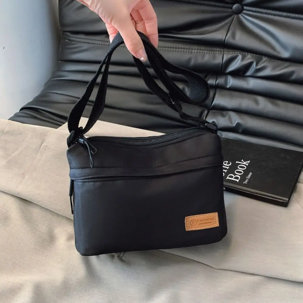 

Portable Korean Style Square Message Bag Causal Large Capacity Nylon Crossbody Bag Solid Color Sports Shoulder Bag Female