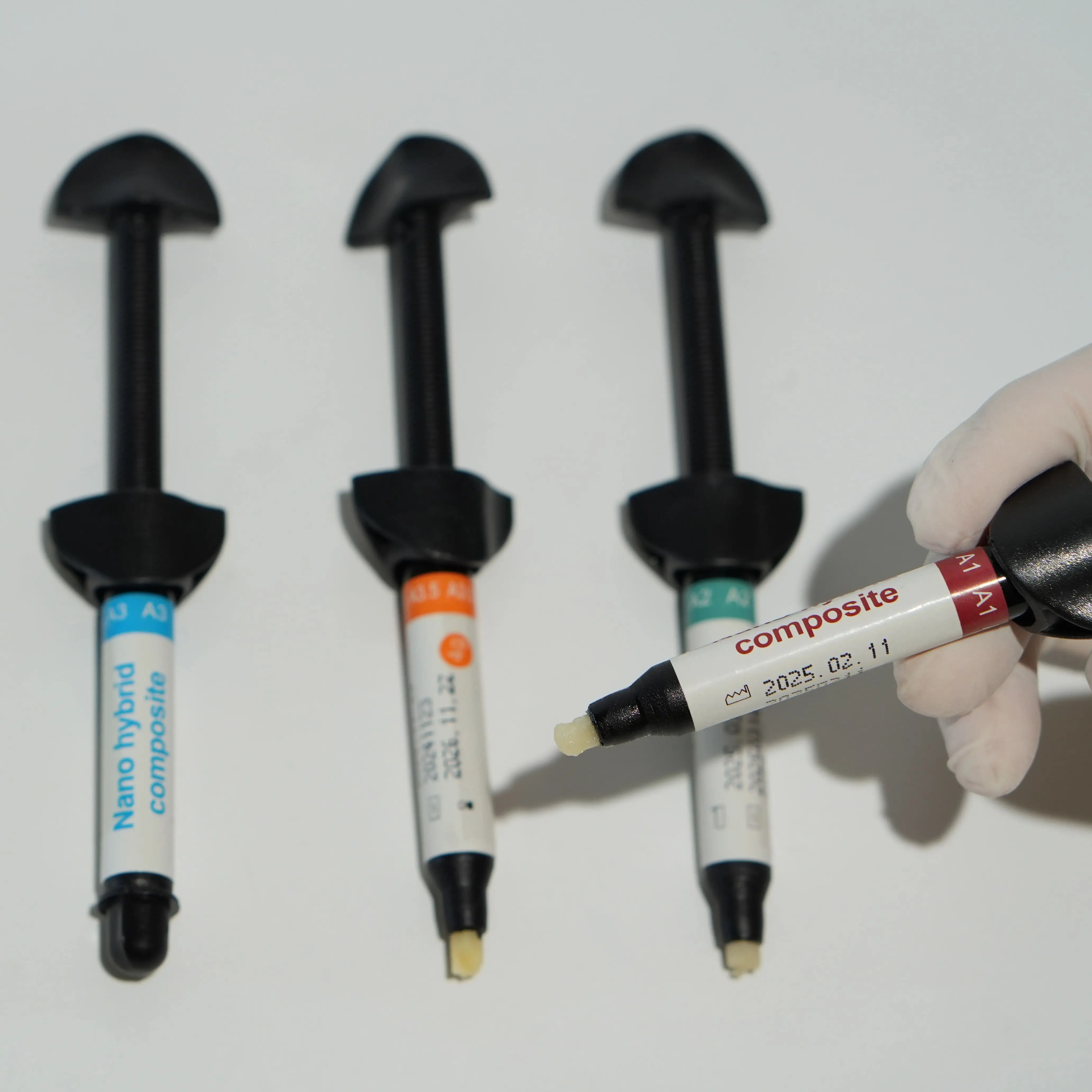 5Pcs/Pack 20G Dental Composite A1 A2 A3 A3.5 4G/PC Resin Dental Restoration Dentistry Syringe For Dental Filling Materials