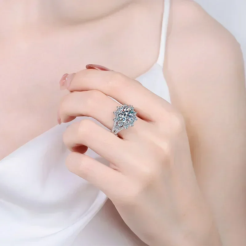 

Luxurious Platinum PT950 Moissanite VVS1 D Color 3CT Diamond Beautiful Romantic Wedding Ring for Women with Original Certified